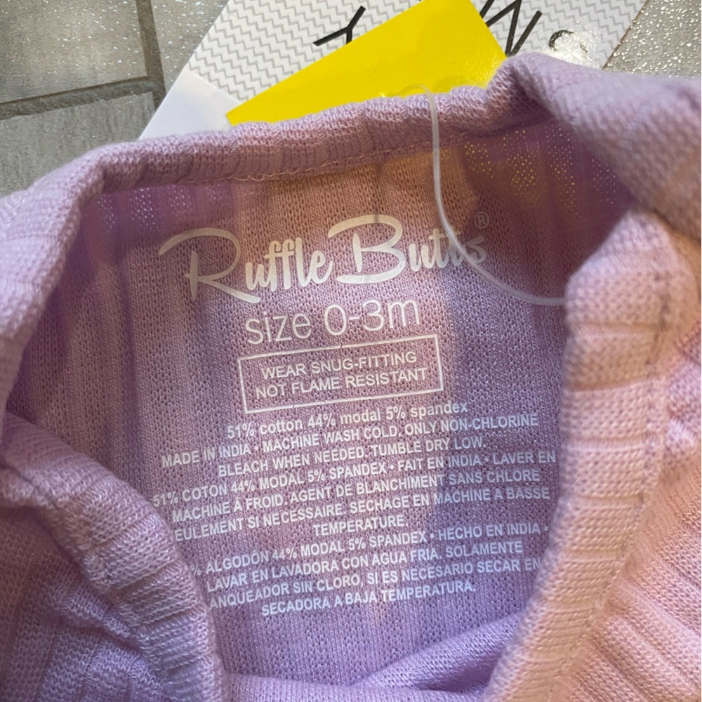 NWT RuffleButts Textured Soft Lilac Snuggly Pajamas Matching Set, infant 0-3M - Picture 6 of 14